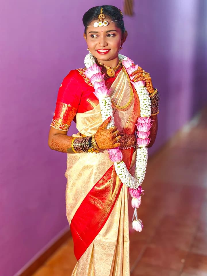 Jayasri Makeovers - Professional hd-bridal makeup and hairstyling in Bangalore