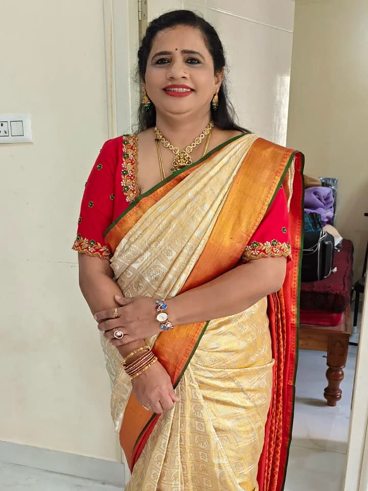 Jayasri Makeovers simple