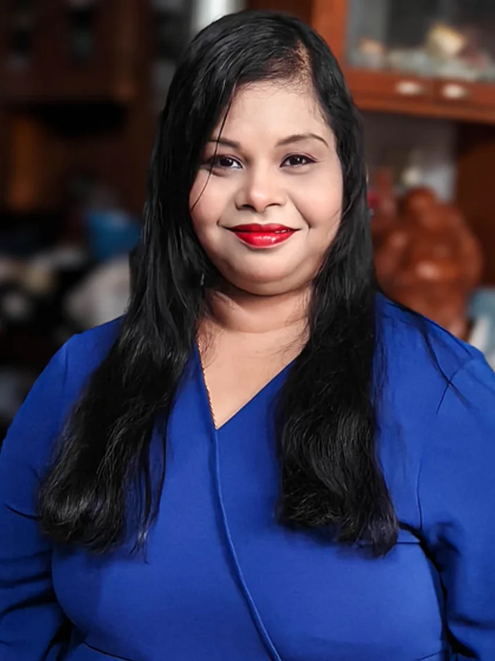 Jayasri Makeovers simple